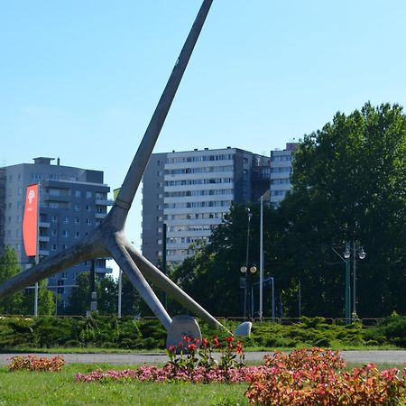 Apartment Silesia Park - Free Parking - Easy Check-In Katowice Bagian luar foto